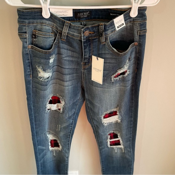 Judy Blue - Mid Rise Red Buffalo Plaid Skinny Jeans - Size 29/9 - NWT - Picture 9 of 15